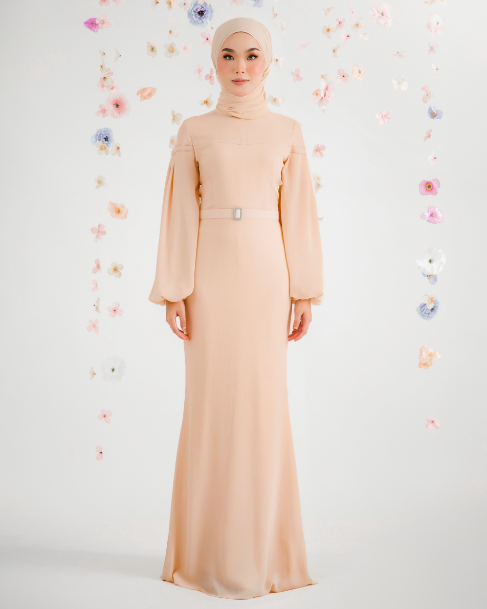 KIEYA DRESS IN APRICOT